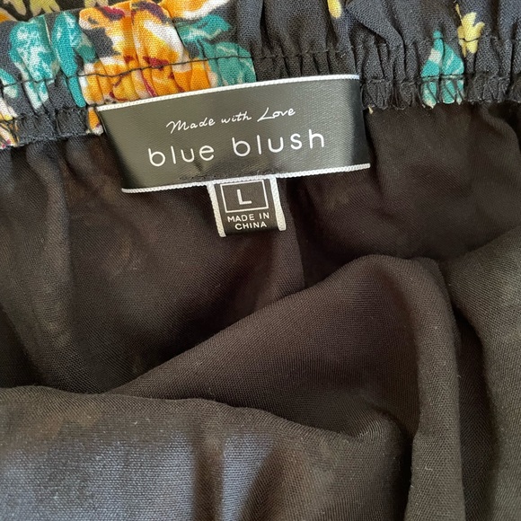 Women’s Black Floral Romper - Picture 4 of 5